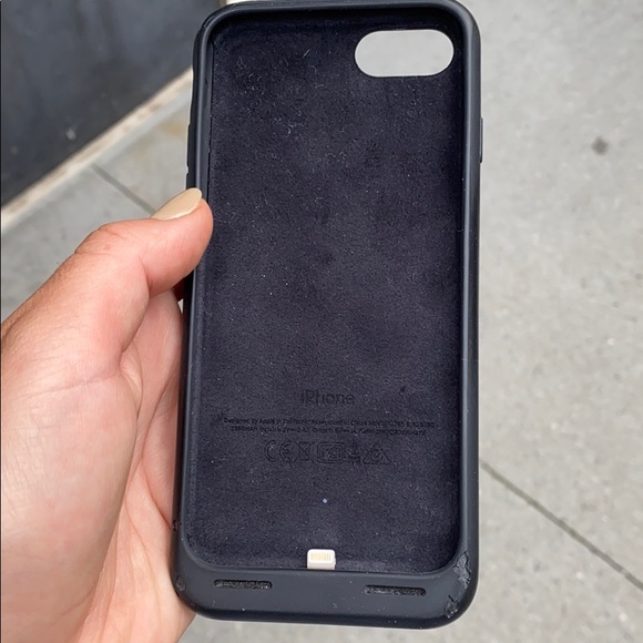 Apple Accessories - Apple IPhone 7/8 battery charging case
